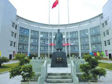 南充張瀾職業教育校園一角。