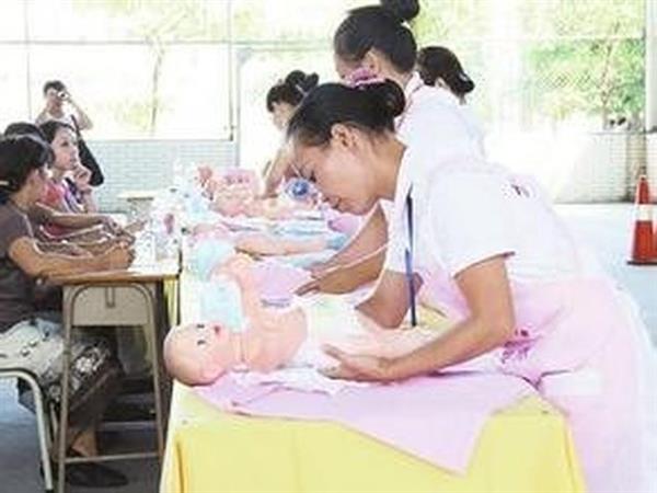 在菏澤市東華職業培訓學校學習家政護理專業靠譜嗎？